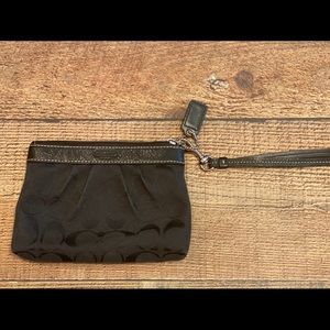 New without tags coach wristlet